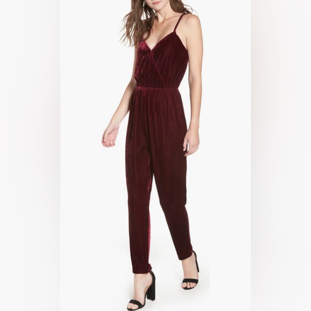 Red velvet jumpsuit (Size Large)